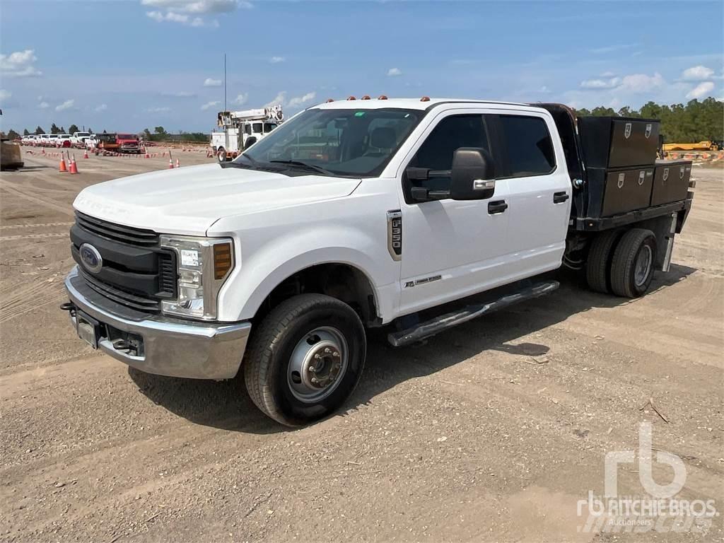 Ford F-350 Flatbed kamyonlar