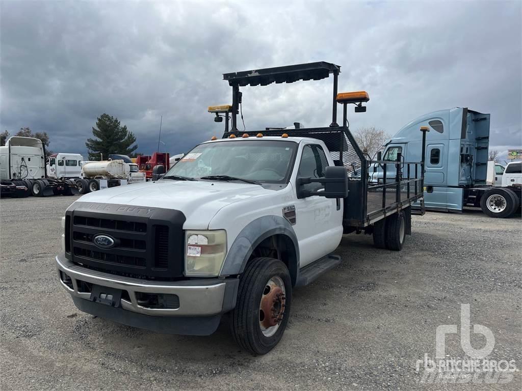 Ford F-550 Flatbed kamyonlar