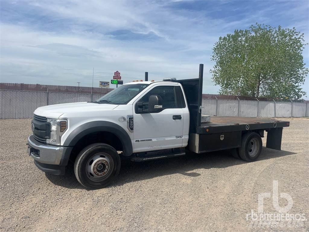 Ford F-550 Flatbed kamyonlar