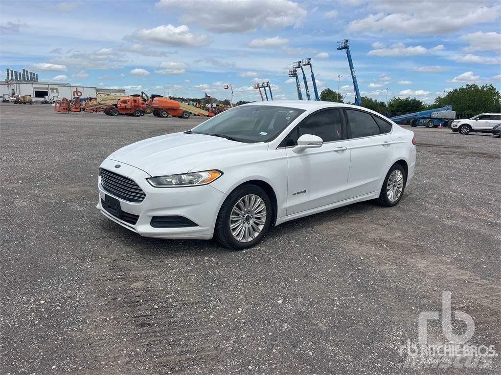 Ford FUSION Otomobiller