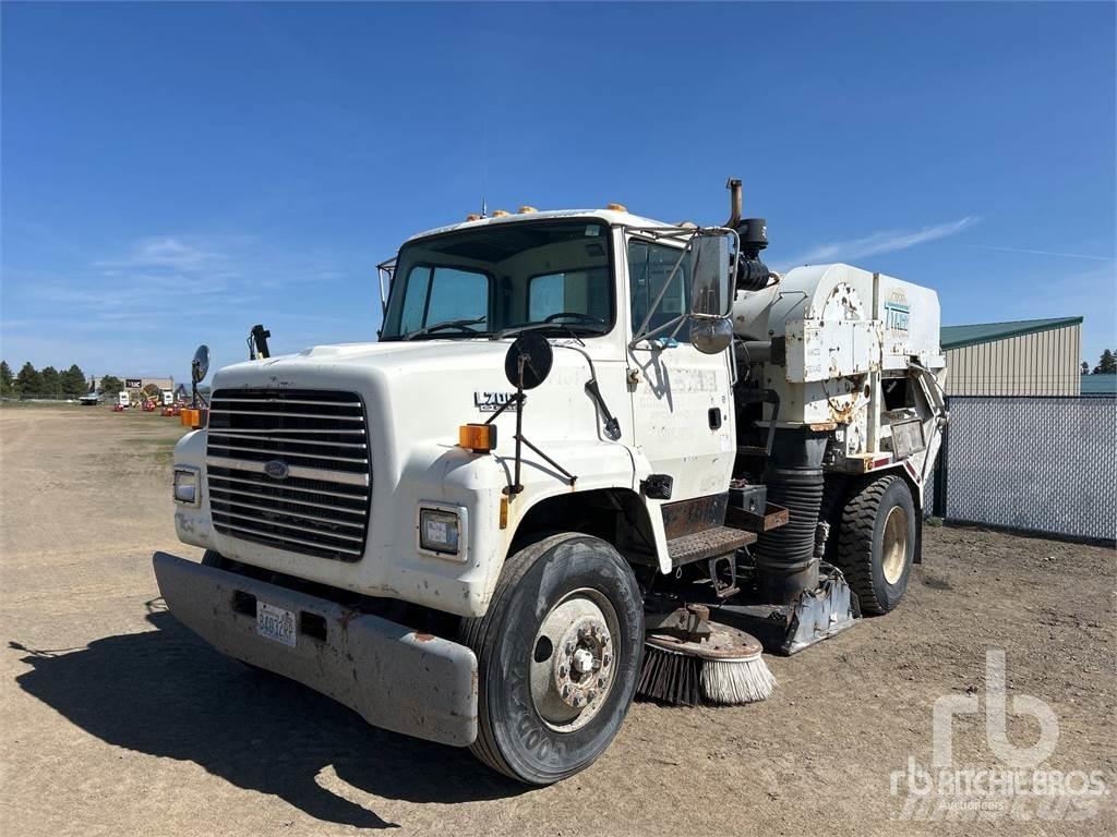 Ford L7000 Süpürme kamyonları