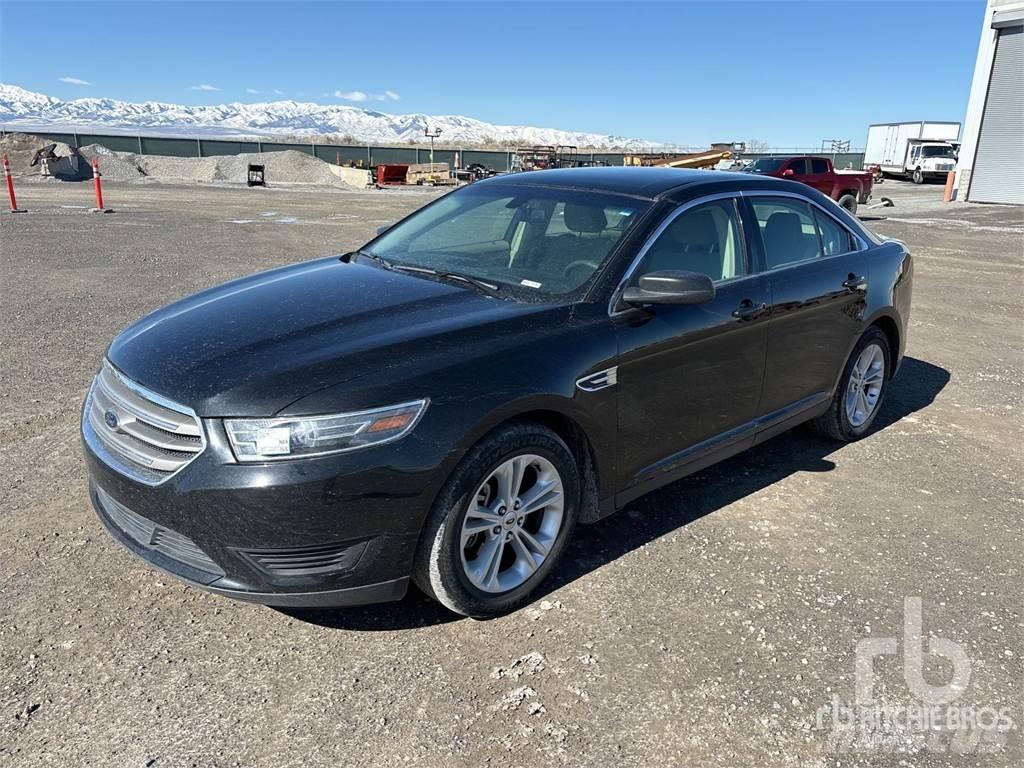 Ford TAURUS Otomobiller