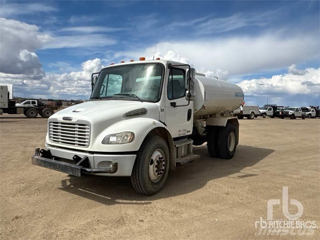 Freightliner M2 Su tankerleri
