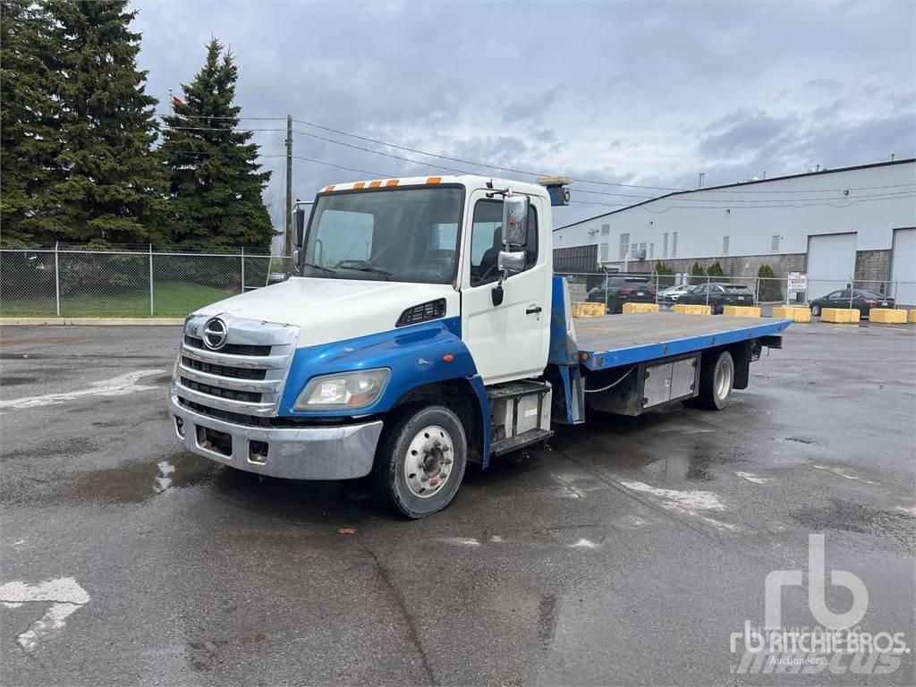 Hino 258 Düz Platformlu Oto Çekiciler/vinçli kamyonlar