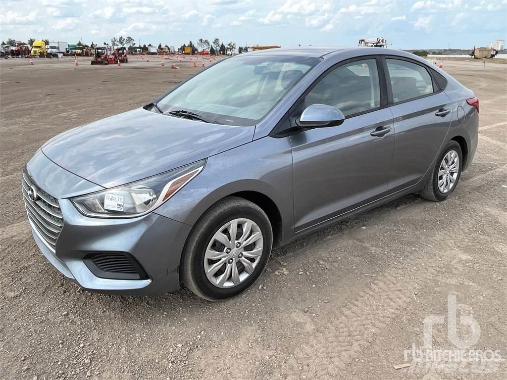 Hyundai ACCENT Otomobiller