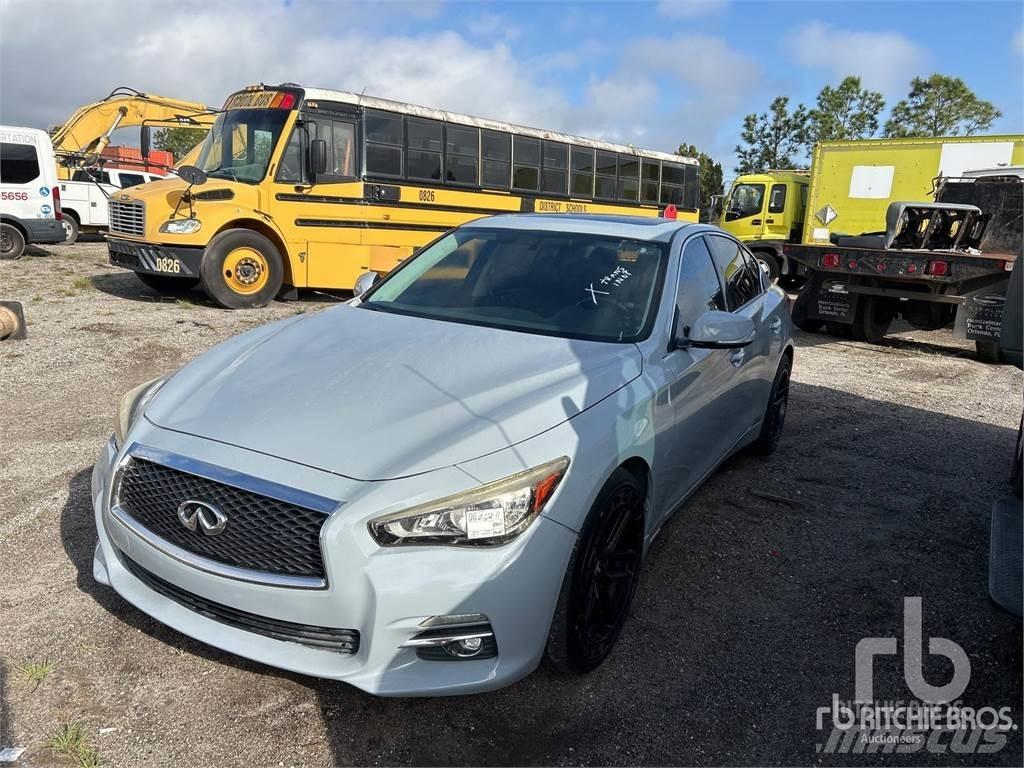Infiniti Q50 Otomobiller