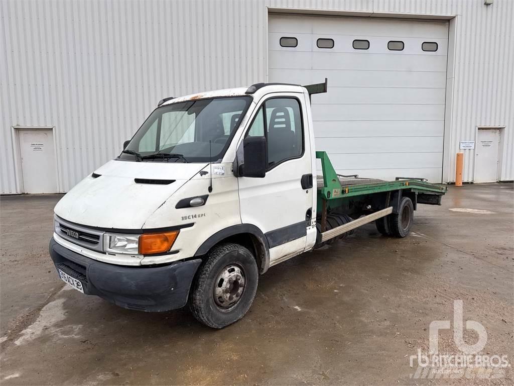 Iveco 35C14HPI Düz Platformlu Oto Çekiciler/vinçli kamyonlar