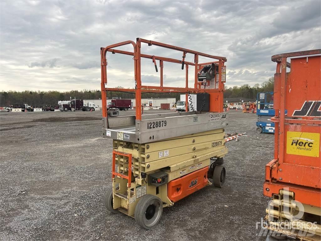 JLG 2630ES Makasli platformlar