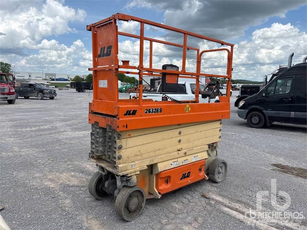 JLG 2632ES Makasli platformlar