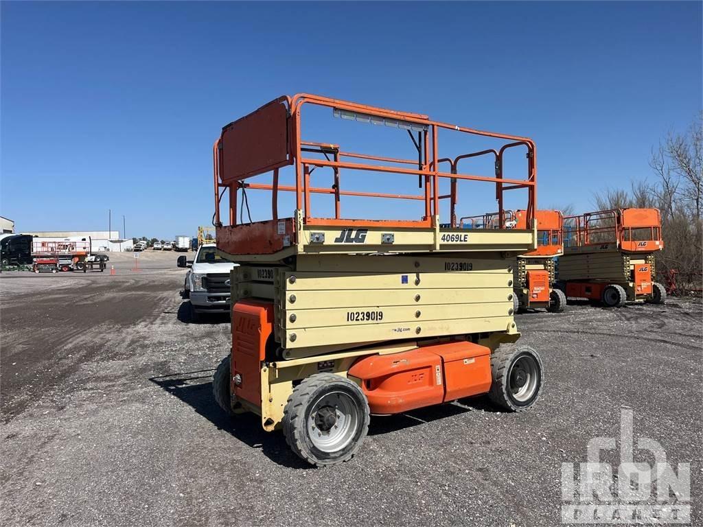 JLG 4069LE Makasli platformlar