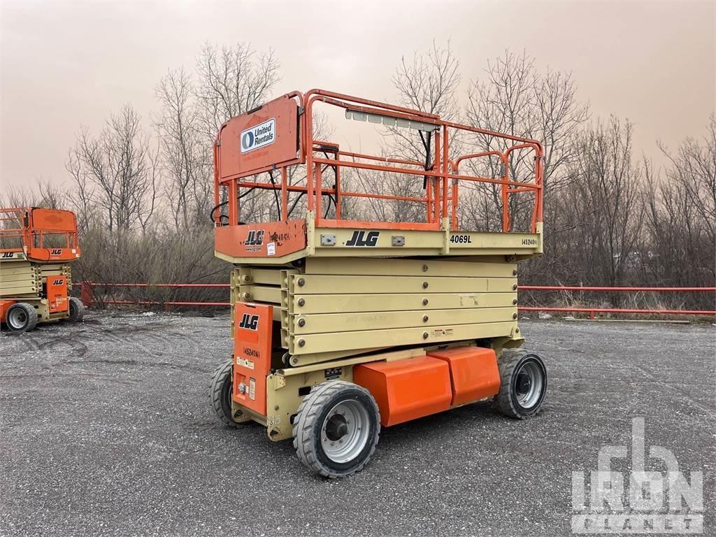 JLG 4069LE Makasli platformlar