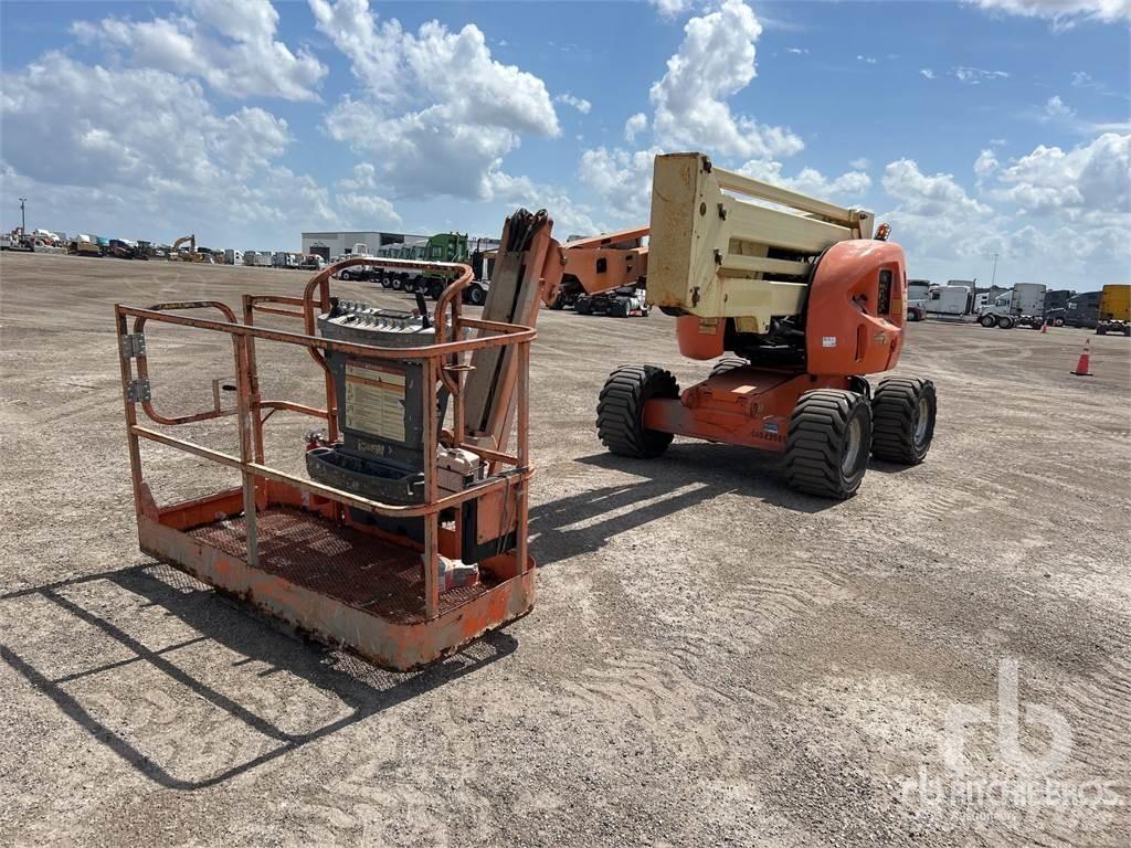 JLG 450AJ Körüklü personel platformları