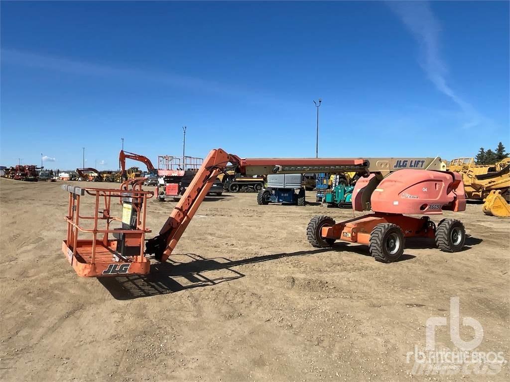 JLG 460SJ Körüklü personel platformları