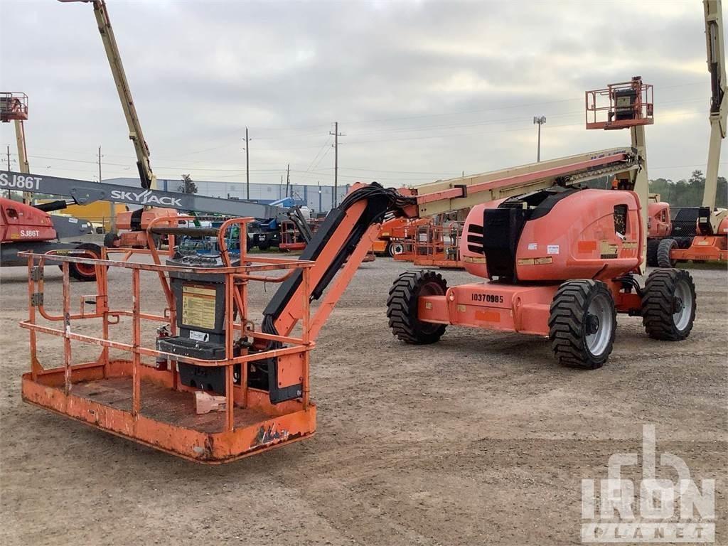 JLG 600AJ Körüklü personel platformları