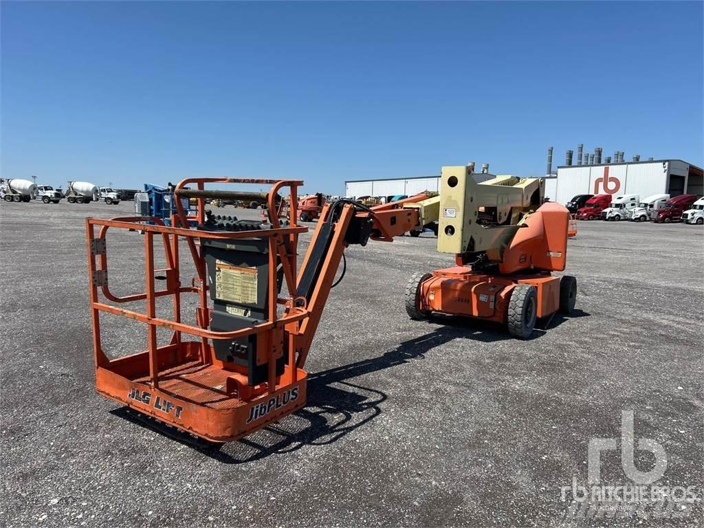 JLG E400AJPN Körüklü personel platformları