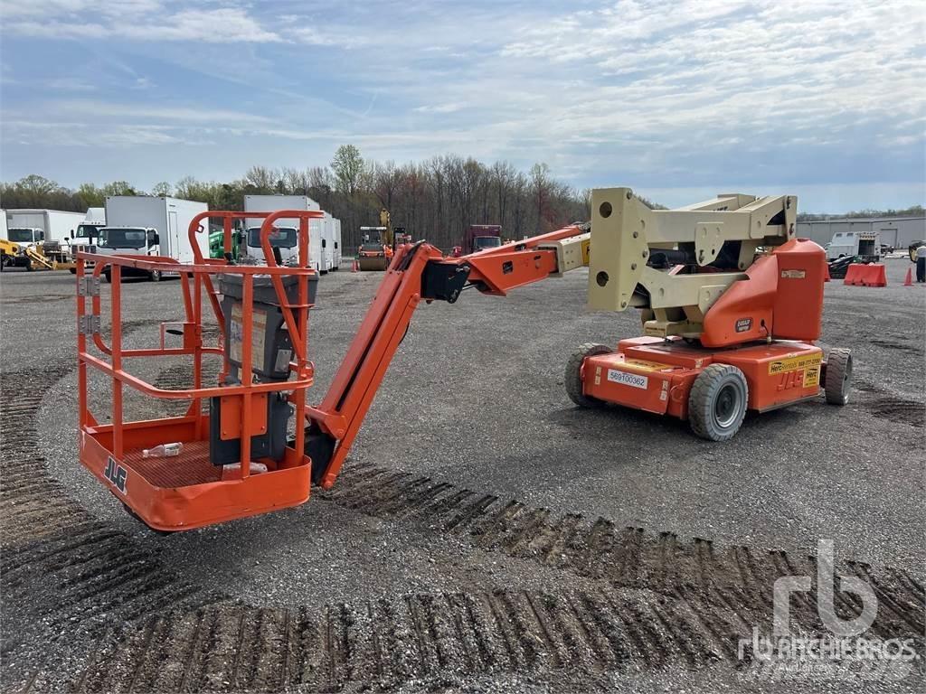 JLG E400AJPN Körüklü personel platformları