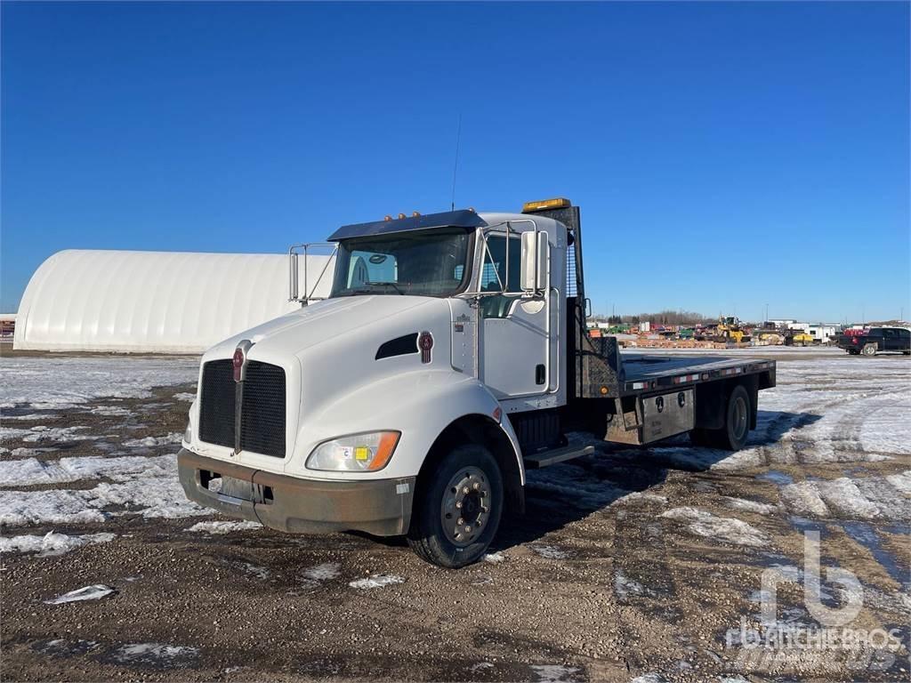 Kenworth T300 Flatbed kamyonlar