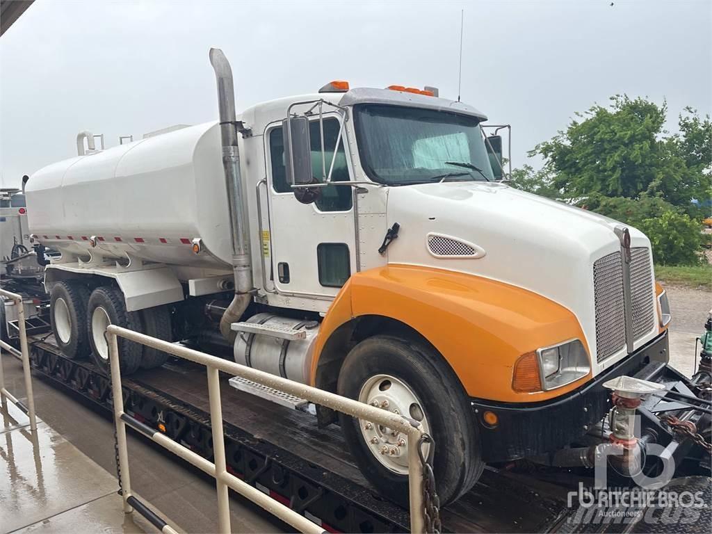 Kenworth T300 Su tankerleri