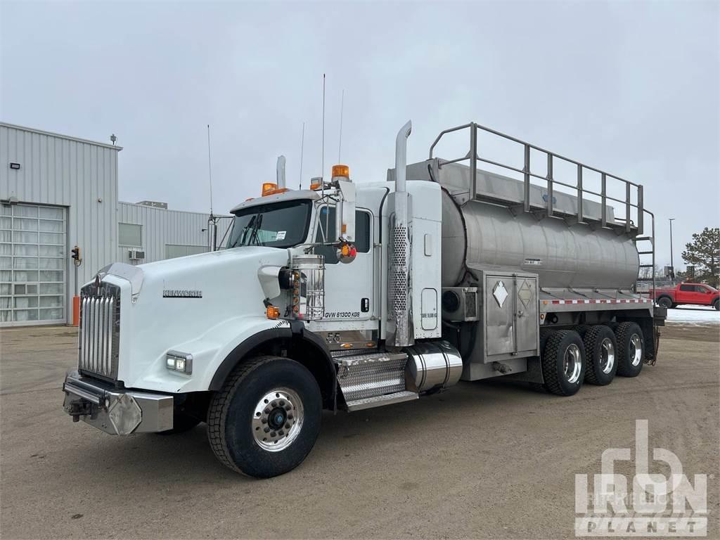 Kenworth T800 Tankerli kamyonlar