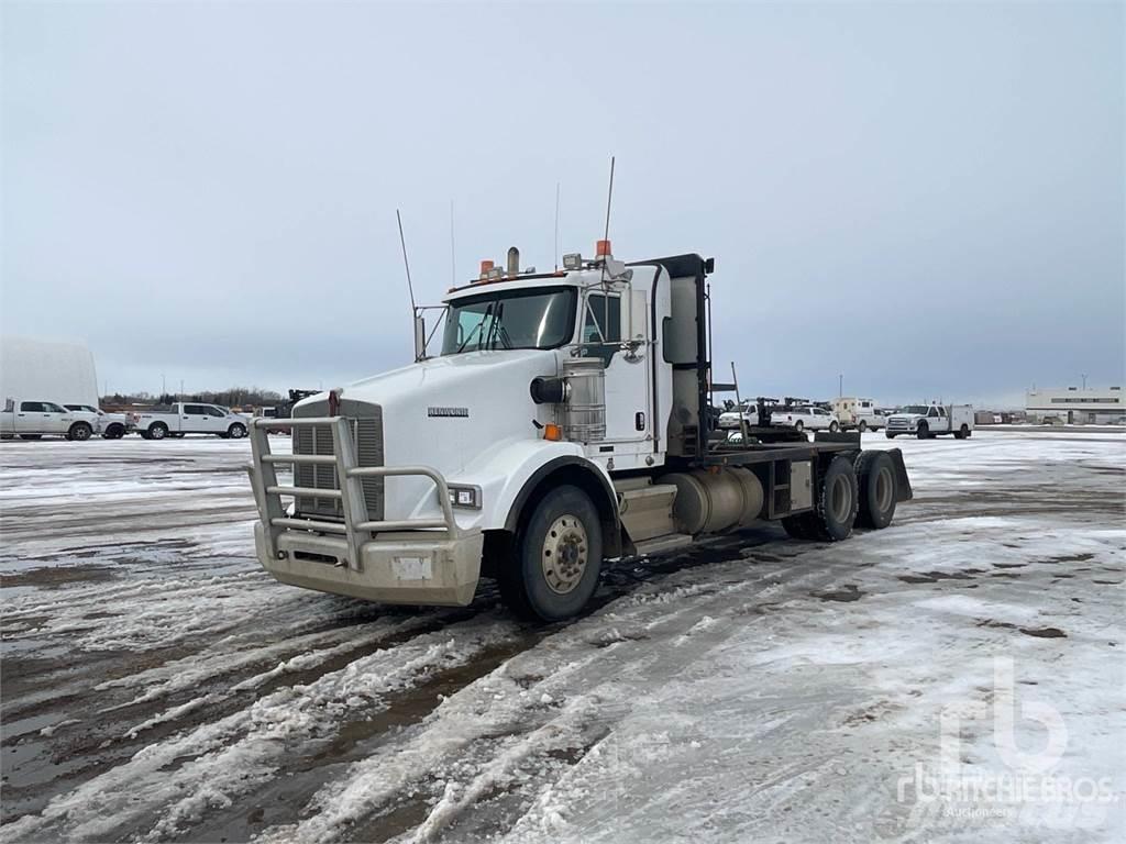 Kenworth T800 Düz Platformlu Oto Çekiciler/vinçli kamyonlar
