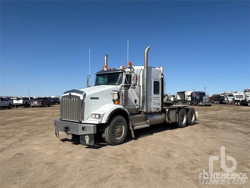 Kenworth T800 Düz Platformlu Oto Çekiciler/vinçli kamyonlar