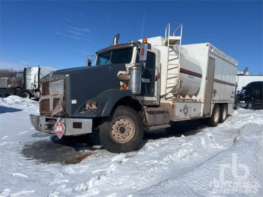 Kenworth T800 Tankerli kamyonlar