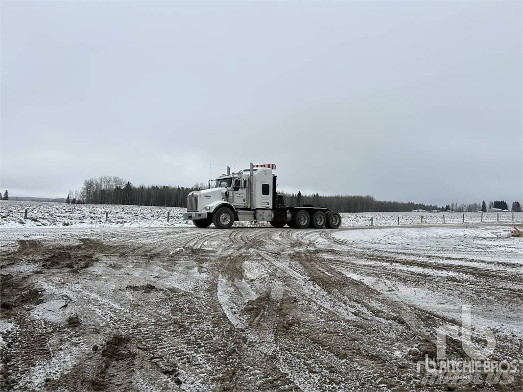 Kenworth T800 Düz Platformlu Oto Çekiciler/vinçli kamyonlar