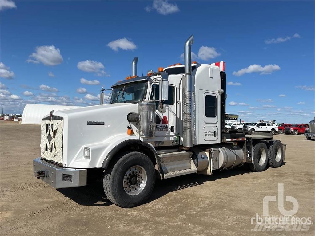 Kenworth T800 Düz Platformlu Oto Çekiciler/vinçli kamyonlar