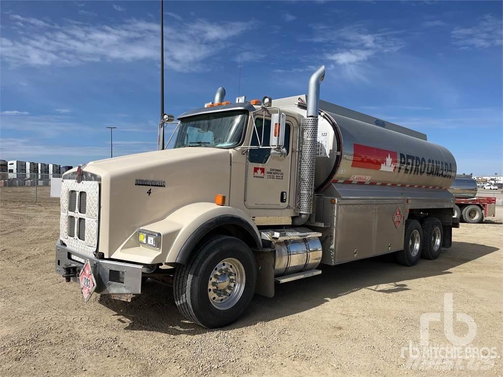 Kenworth T800 Tankerli kamyonlar
