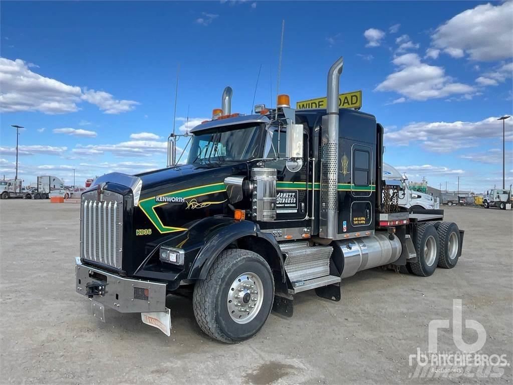 Kenworth T800 Düz Platformlu Oto Çekiciler/vinçli kamyonlar