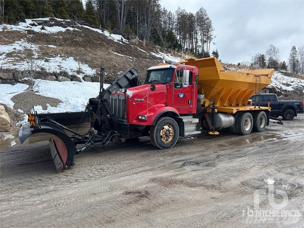 Kenworth T800 Kar küreme biçaklari