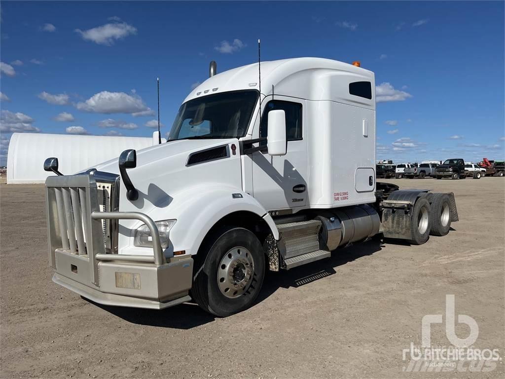 Kenworth T880 Çekiciler