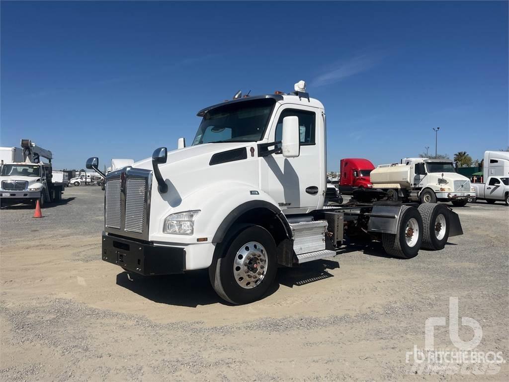 Kenworth T880 Çekiciler