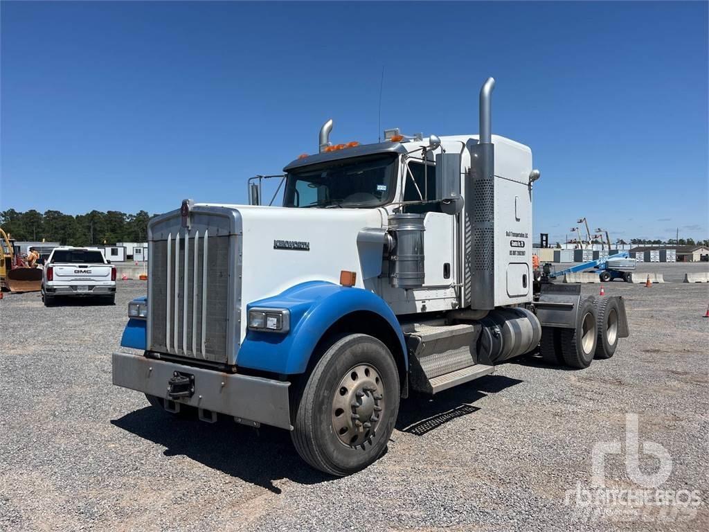 Kenworth W900L Çekiciler