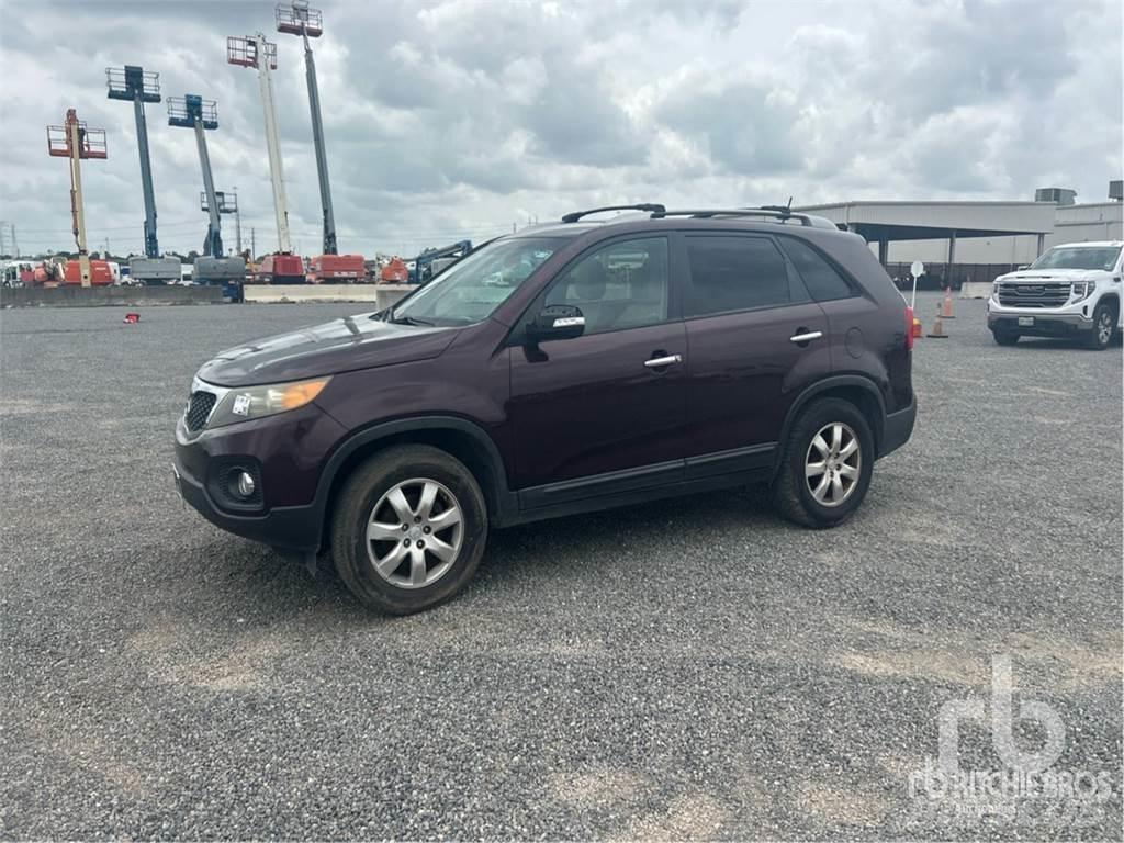 Kia SORENTO Otomobiller