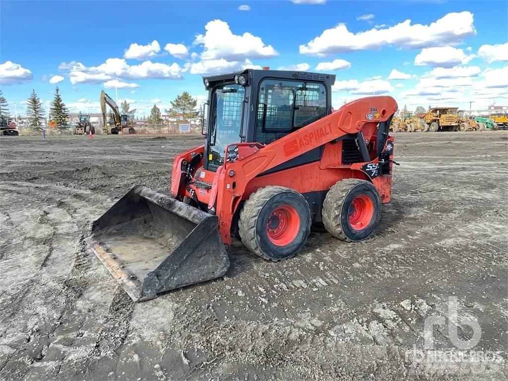 Kubota SSV75 Skid steer loderler