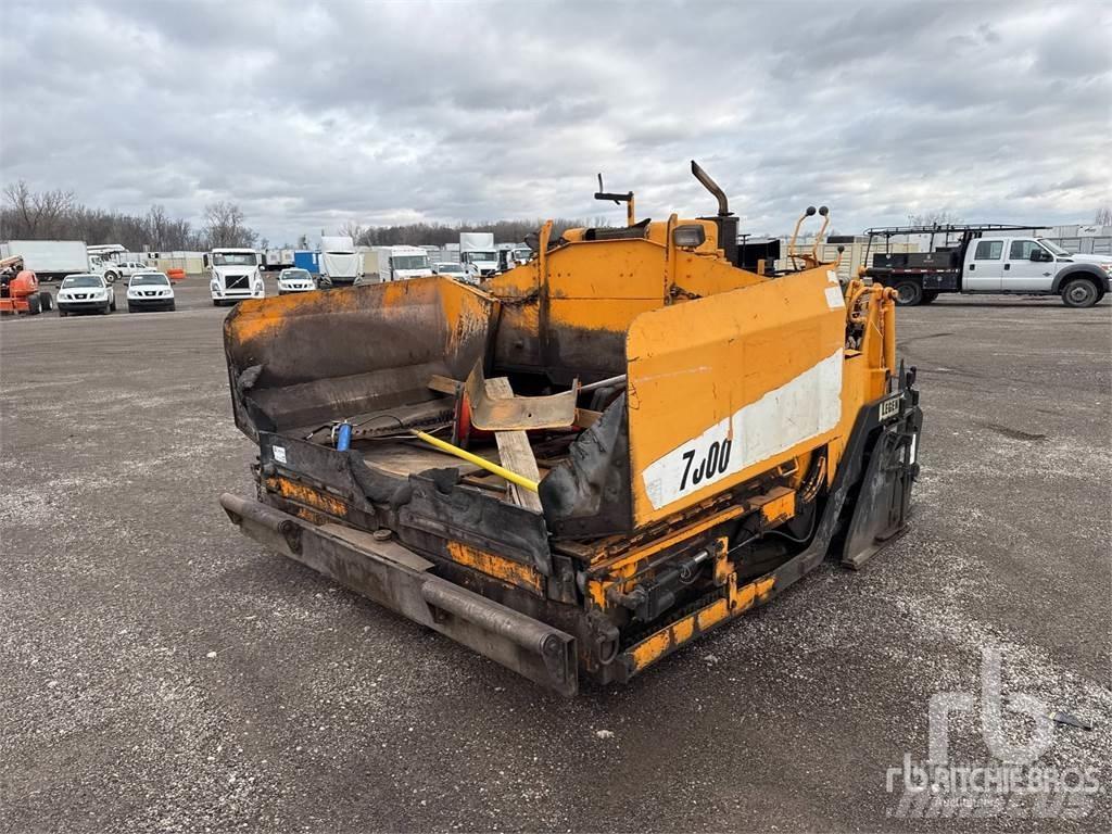LeeBoy L7000T Asfalt sericiler