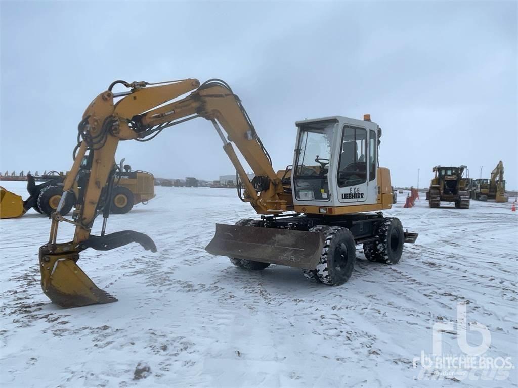 Liebherr A308 Lastik tekerli ekskavatörler