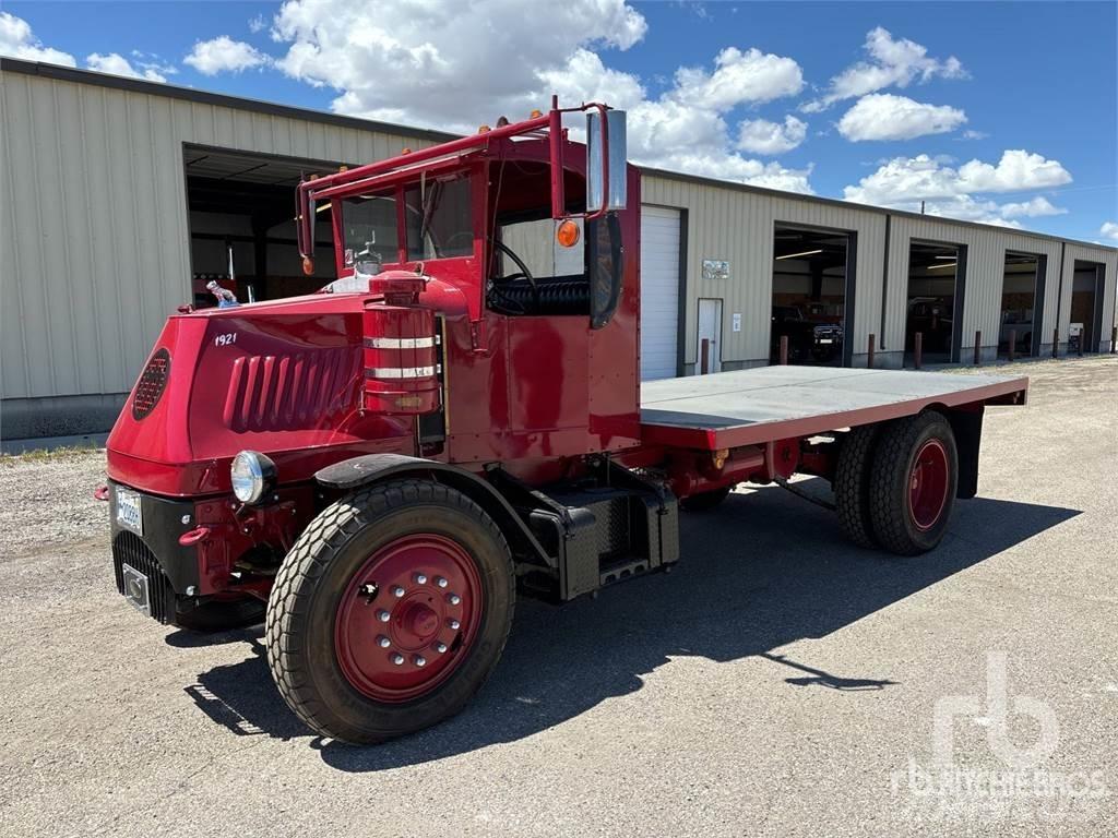 Mack AC Flatbed kamyonlar