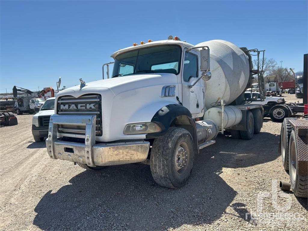 Mack CPT713 Transmikserler