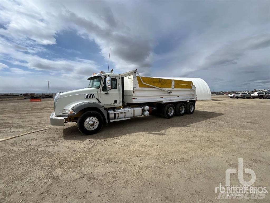 Mack GU814 Damperli kamyonlar