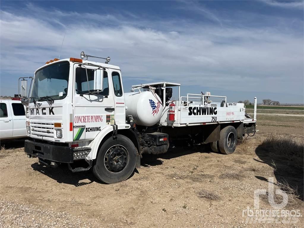 Mack MS200 Transmikserler