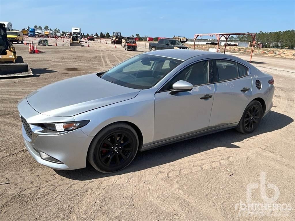 Mazda 3 Otomobiller