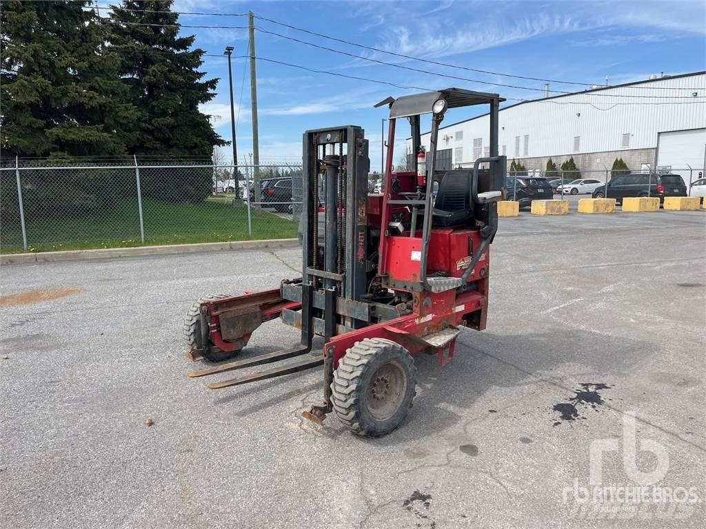  MOFFET M5500 Arazi tipi forklift