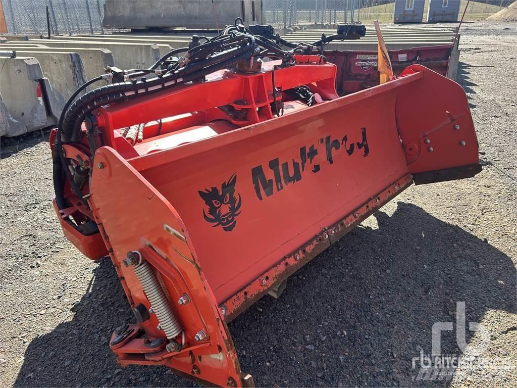Multihog MPV200 Diger kar ve yol makinalari