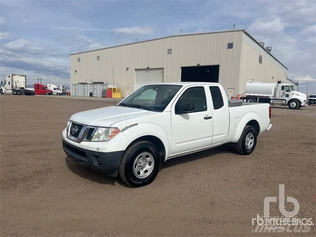 Nissan FRONTIER Pikaplar