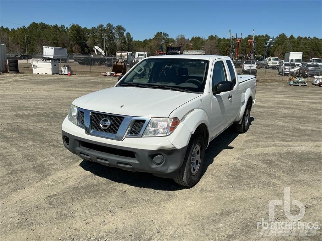 Nissan FRONTIER Pikaplar