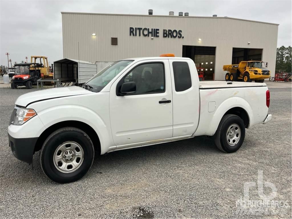 Nissan FRONTIER Pikaplar