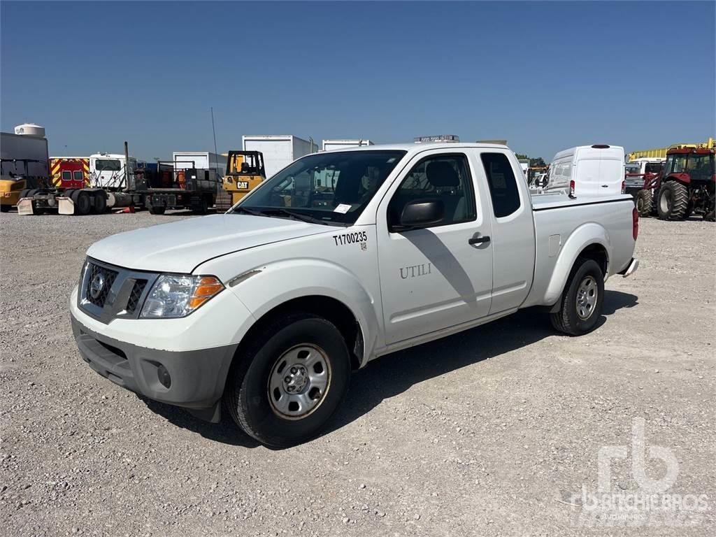 Nissan FRONTIER Pikaplar