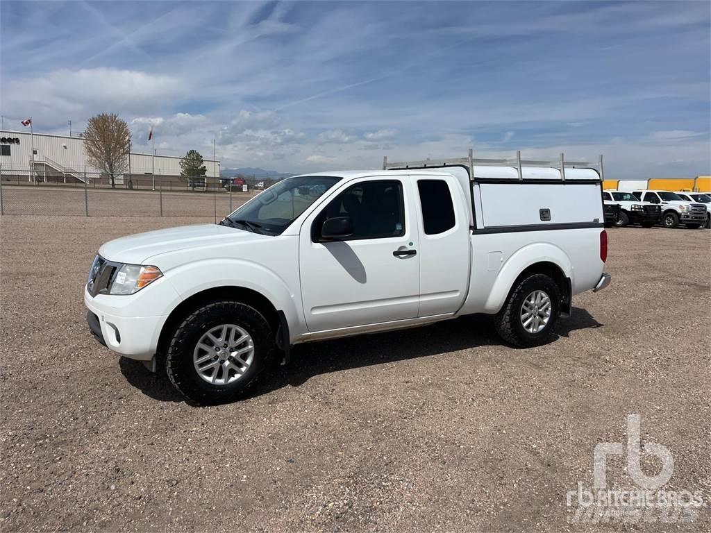 Nissan FRONTIER Pikaplar